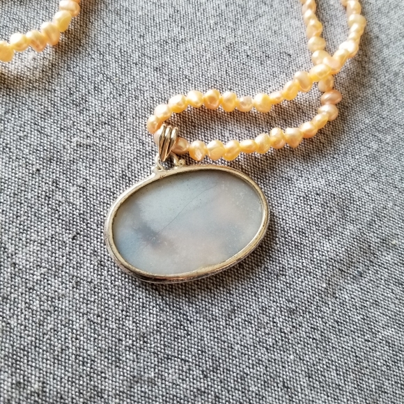 New Fresh water pearl Necklace with a sterling silver gemstone pendant and clasp - Picture 3 of 7